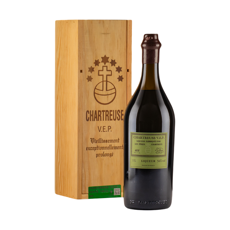 Chartreuse Herbal Liqueur Green V.E.P. 2026 1L - LoveScotch.com