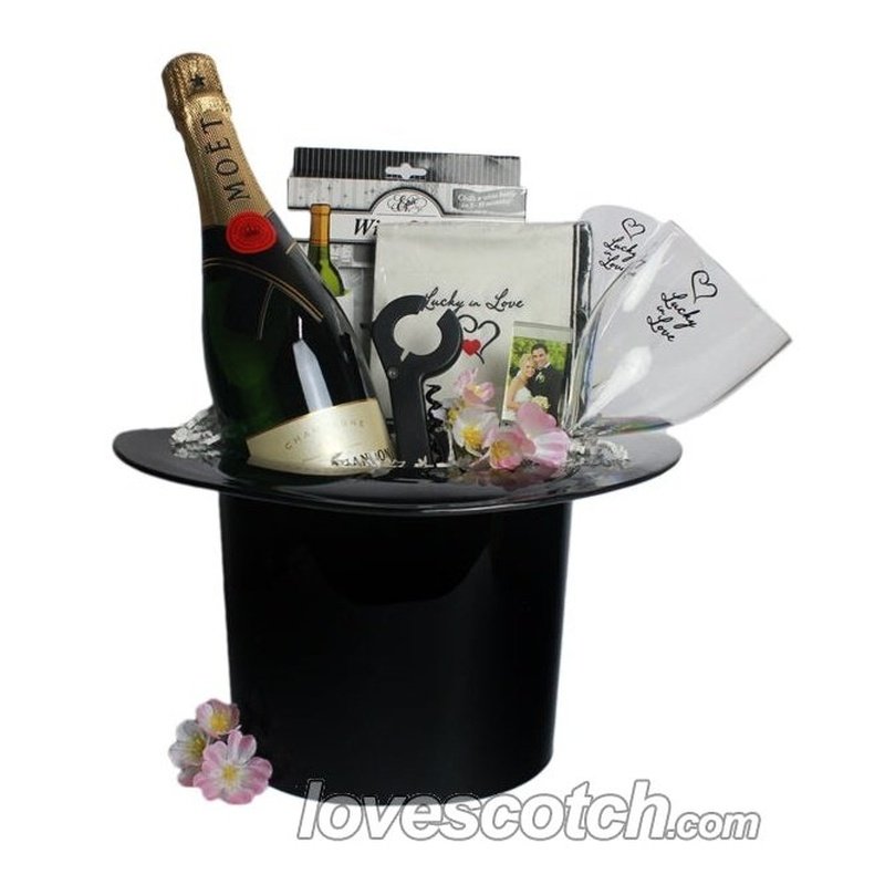 Top Hat Wedding Basket - LoveScotch.com
